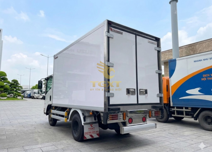ISUZU QKR230 1T9 Thùng Đông Lạnh