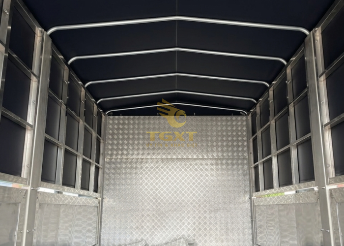 ISUZU QKR270 2T7 Thùng Mui Bạt 