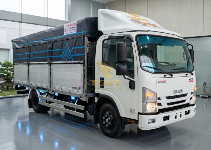 ISUZU NPR400 3T490 Thùng Mui Bạt