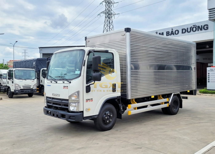  ISUZU QKR210 1T9 THÙNG KÍN
