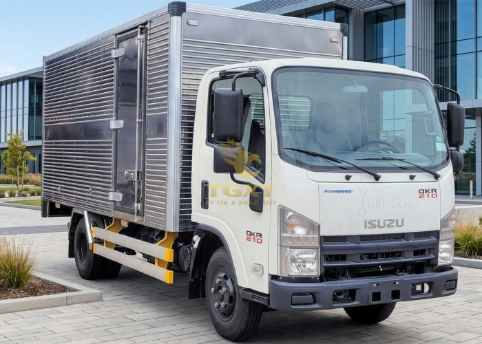  ISUZU QKR210 1T9 THÙNG KÍN